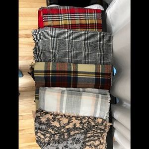 ALDO SCARVES